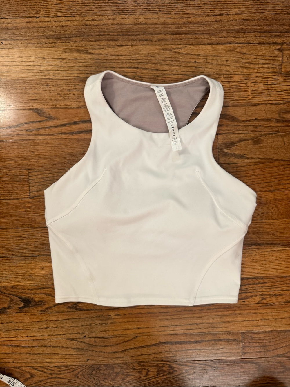 Lululemon Athletica invigorate wunder train tank white Tank Top size 6